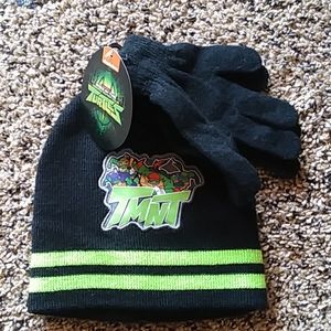 Children's TMNT hat & gloves